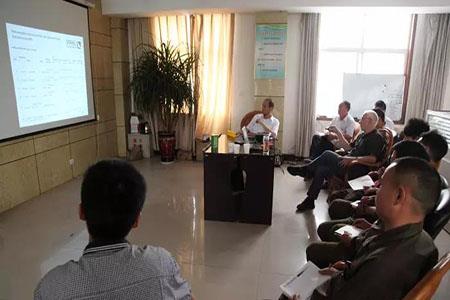 Germaniyalik mutaxassislar kompaniyamizning payvandchilariga nazariy va amaliy mashg'ulotlar olib borishadi612112017.jpg German experts conduct theoretical and practical training for our company’s welders612112017.jpg